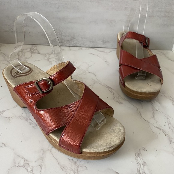 Dansko Sela‎ Sandals Women Sz 40 (US 9.5/10)  Red Comfort Summer - Picture 1 of 14